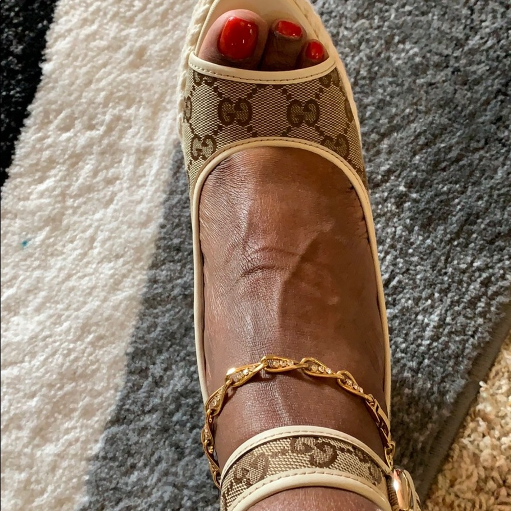 💯Gucci sandals box & dust bag